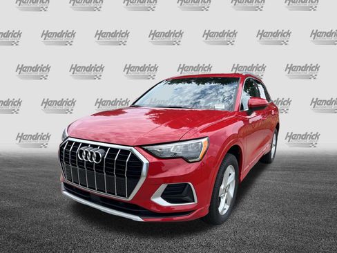 Used 2020 Audi Q3 2.0T Premium w/ Convenience Package AWD/4WD image 5