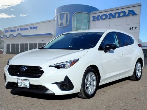 Used 2025 Subaru Impreza 2.0i image 1