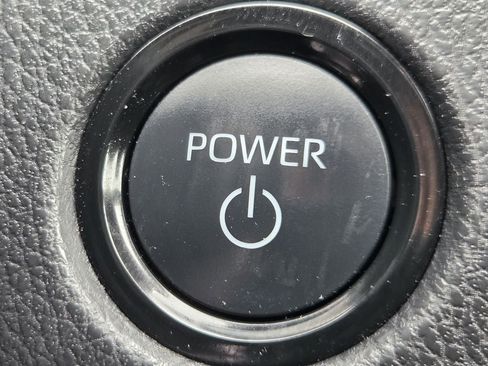Used 2025 Toyota Camry SE FWD image 22