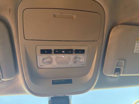 Used 2018 Chevrolet Colorado LT w/ LT Convenience Package image 21