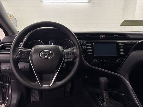 Used 2019 Toyota Camry L image 8