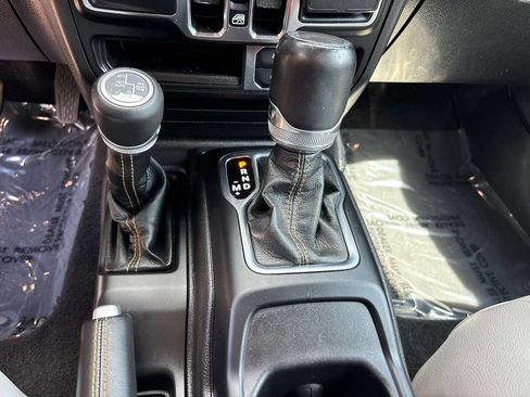 Used 2023 Jeep Wrangler Unlimited Sahara AWD/4WD image 26