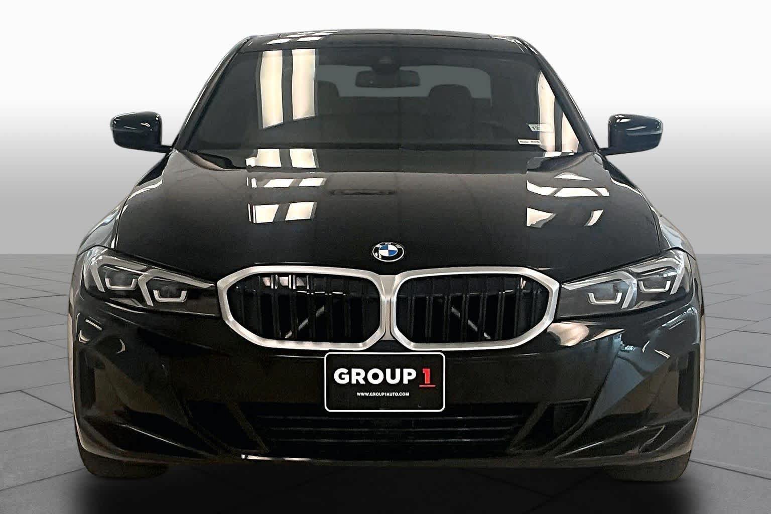 Used 2024 BMW 330i Sedan w/ Premium Package RWD image 3