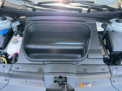 Used 2024 Hyundai Ioniq 6 SEL RWD image 8