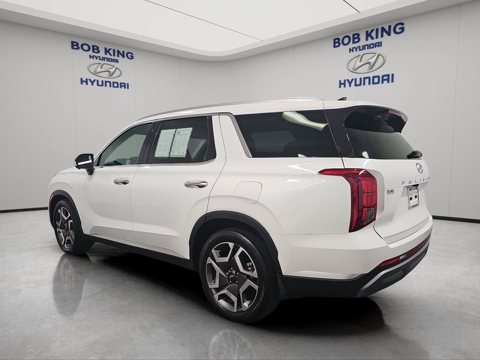 Certified 2025 Hyundai Palisade SEL AWD/4WD image 3