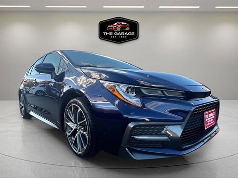 Used 2020 Toyota Corolla XSE image 2