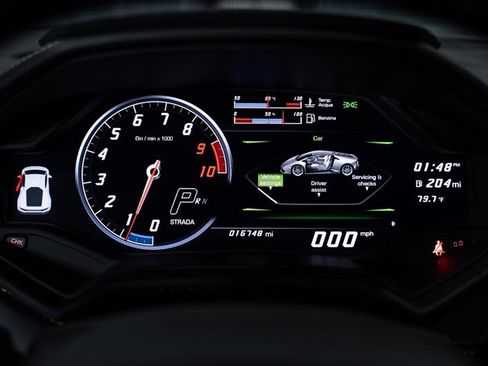 Used 2018 Lamborghini Huracan LP 580-2 RWD image 17