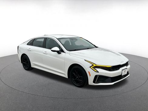 Used 2025 Kia K5 LXS image 1