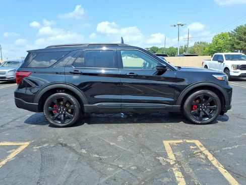 Used 2022 Ford Explorer ST w/ Equipment Group 401A AWD/4WD image 8