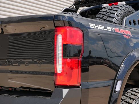 New 2026 Ford F250 Lariat w/ Black Appearance Package AWD/4WD image 11