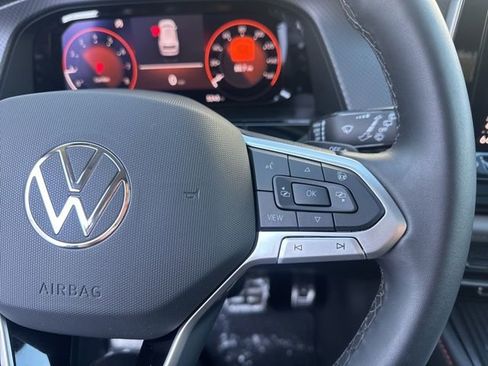 Certified 2025 Volkswagen Atlas Peak Edition SE image 16