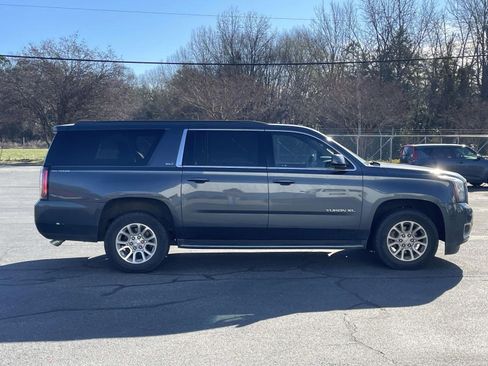Used 2019 GMC Yukon XL SLT w/ HD Trailering Package image 8