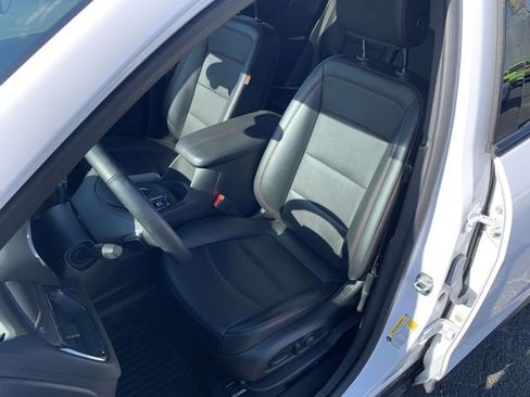 Certified 2023 Chevrolet Equinox RS w/ RS Leather Package AWD/4WD image 19