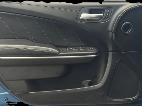 Used 2022 Dodge Charger Scat Pack w/ Dynamics Package RWD image 13