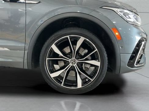Used 2024 Volkswagen Tiguan SEL R-Line AWD/4WD image 22