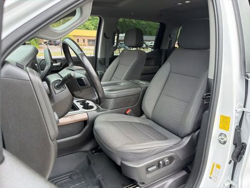 Used 2021 Chevrolet Silverado 1500 LT Trail Boss w/ LPO, Dark Essentials Package AWD/4WD image 18