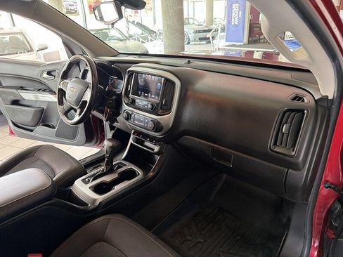Used 2018 Chevrolet Colorado LT w/ LT Convenience Package AWD/4WD image 21