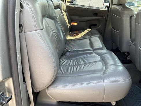Used 2002 Chevrolet Silverado 2500 LT w/ Off-Road Skid Plate Pkg AWD/4WD image 11