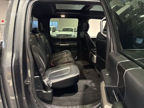 Used 2018 Ford F150 Platinum w/ Equipment Group 701A Luxury image 11