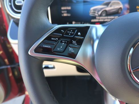 New 2025 Mercedes-Benz GLC 350e 4MATIC image 19