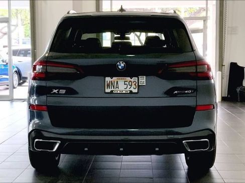 Used 2022 BMW X5 xDrive40i w/ M Sport Package AWD/4WD image 4