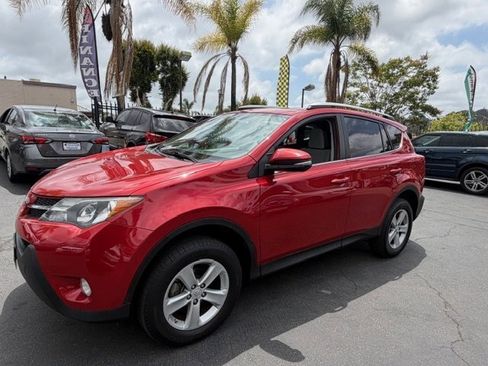 Used 2013 Toyota RAV4 XLE FWD image 7