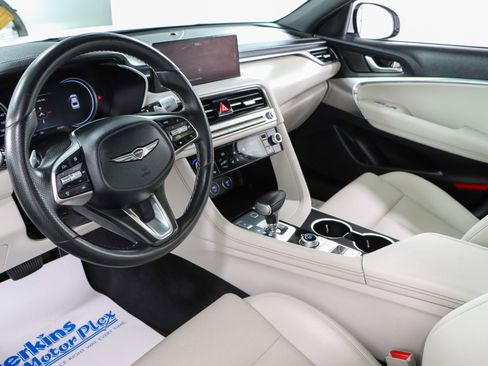 Used 2025 Genesis G70 2.5T AWD/4WD image 23