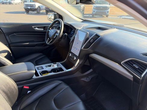 Used 2022 Ford Edge Titanium w/ Class II Trailer Tow Package image 22