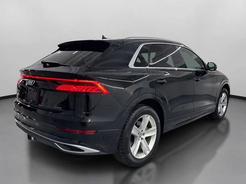 Used 2019 Audi Q8 Premium image 10