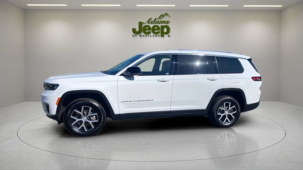 Used 2023 Jeep Grand Cherokee L Limited AWD/4WD image 6