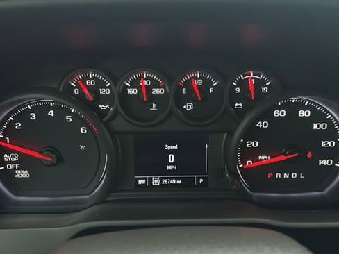 Used 2022 Chevrolet Silverado 1500 Custom AWD/4WD image 12