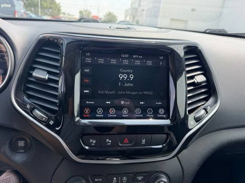 Used 2021 Jeep Cherokee Limited AWD/4WD image 24
