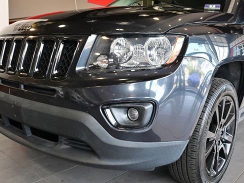 Used 2015 Jeep Compass Sport w/ Power Value Group FWD image 9