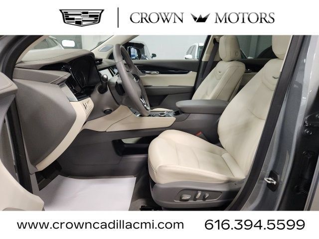 Certified 2024 Cadillac XT6 Premium Luxury w/ LPO, Floor Liner Package AWD/4WD image 11