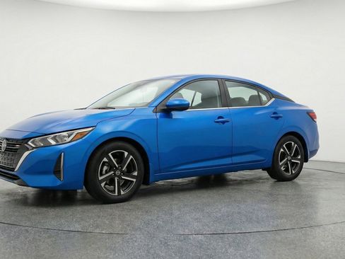 Used 2025 Nissan Sentra SV FWD image 3