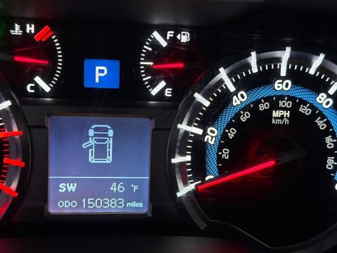 Used 2016 Toyota 4Runner SR5 image 16