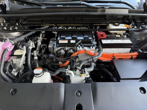 Used 2025 Lexus RZ 300e w/ Accessory Package (P5) FWD image 37