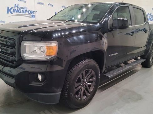 Used 2018 GMC Canyon SLE w/ Nightfall Edition image 5