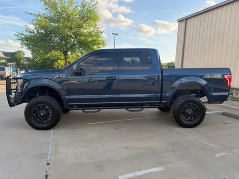 Used 2015 Ford F150 XLT image 8