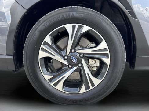 Used 2024 Subaru Crosstrek 2.0i Premium image 33