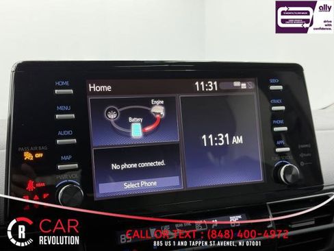 Used 2024 Toyota Sienna XLE image 28