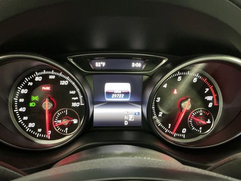 Used 2019 Mercedes-Benz GLA 250 4MATIC image 25