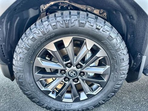 New 2026 Toyota Land Cruiser image 18