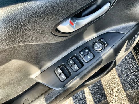 Used 2023 Kia Rio LX FWD image 15