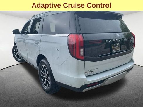 Certified 2025 Ford Expedition Platinum AWD/4WD image 11