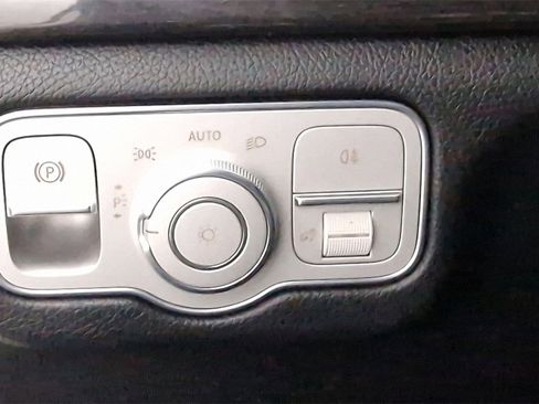 Used 2020 Mercedes-Benz GLE 350 image 18