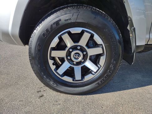 Used 2023 Toyota 4Runner TRD Off-Road Premium w/ Moonroof Package image 29