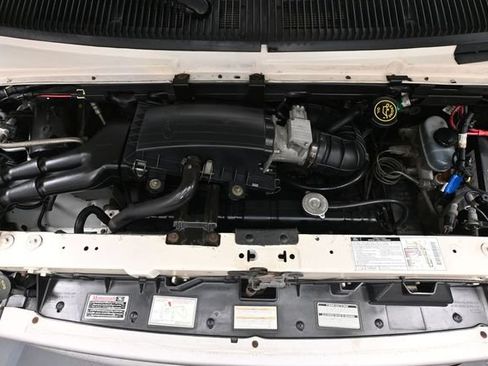 Used 1995 Ford E-150 and Econoline 150 Club Wagon RWD image 37