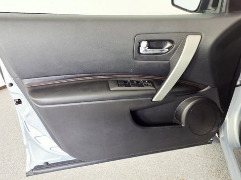 Used 2012 Nissan Rogue SL image 14