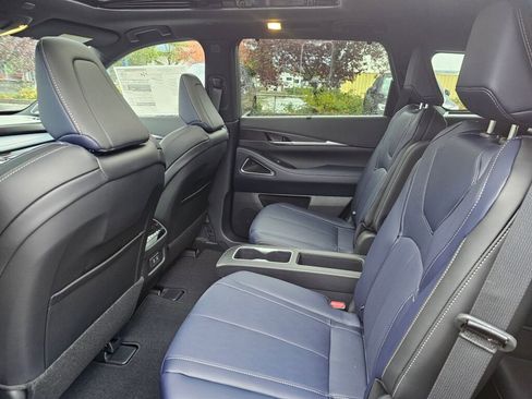 New 2026 INFINITI QX60 Sport image 21